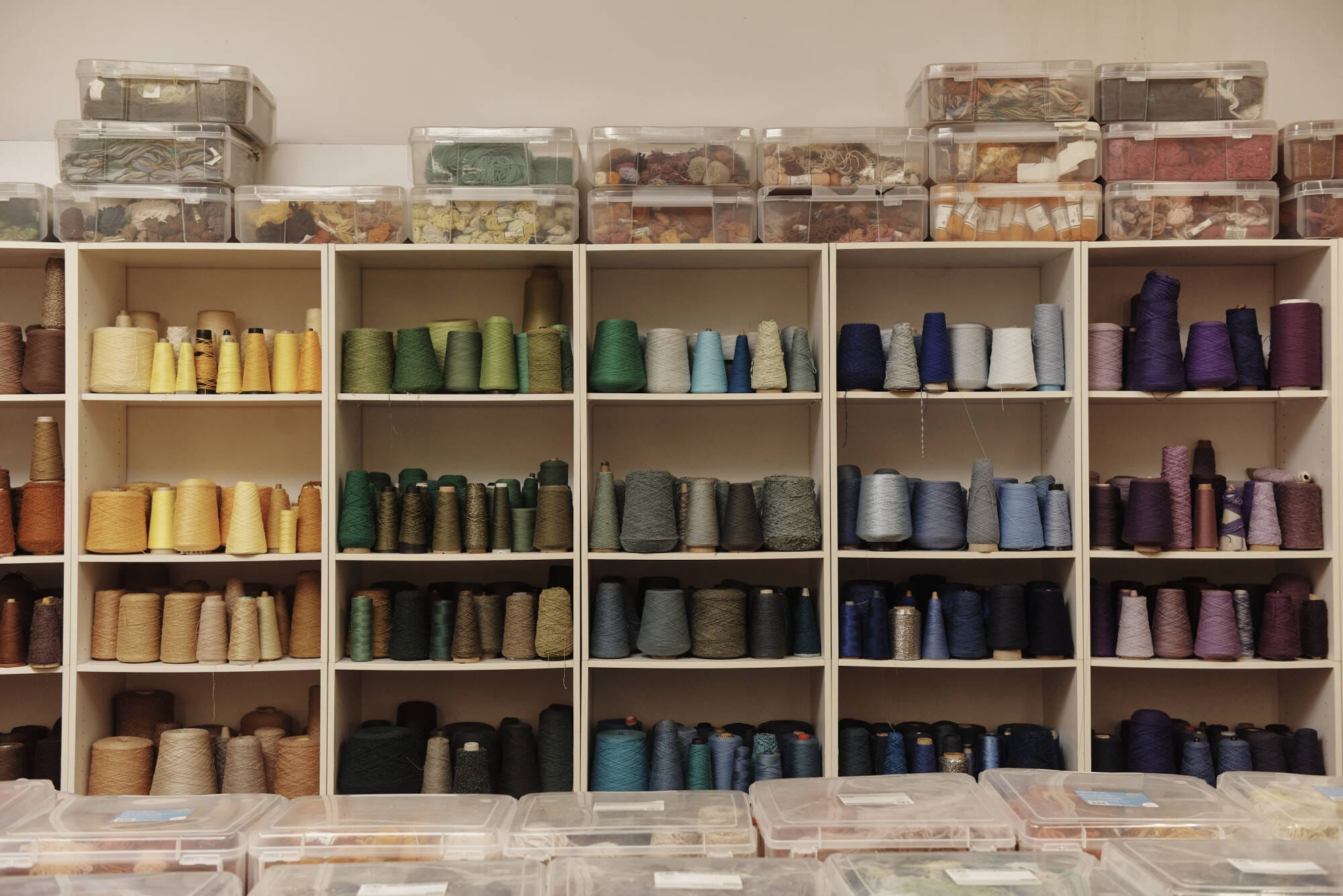 Intro to Weaving in Collins 371 with Fibers (3D Fine Arts) faculty member Jenine Shereos.